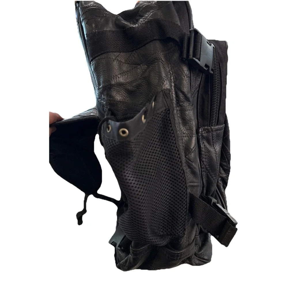 Diamond Plate Buffalo Leather Backpack Great Biker Wear Patchwork Black Zip Clip
